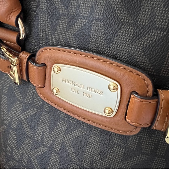 Michael Kors MK Signature PVC Hamilton Large Satchel Tote - Picture 6 of 15